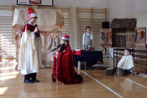 Jubileusz 1050-lecia Chrztu Polski w Szkole Podstawowej  w Gryfowie Śl